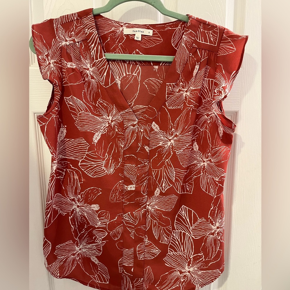 Fun2fun floral burnt orange blouse